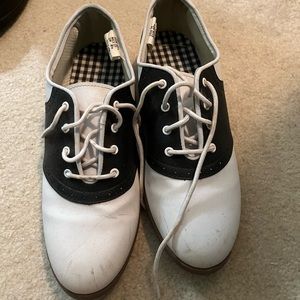 Ladies Saddle shoes. Size 10.